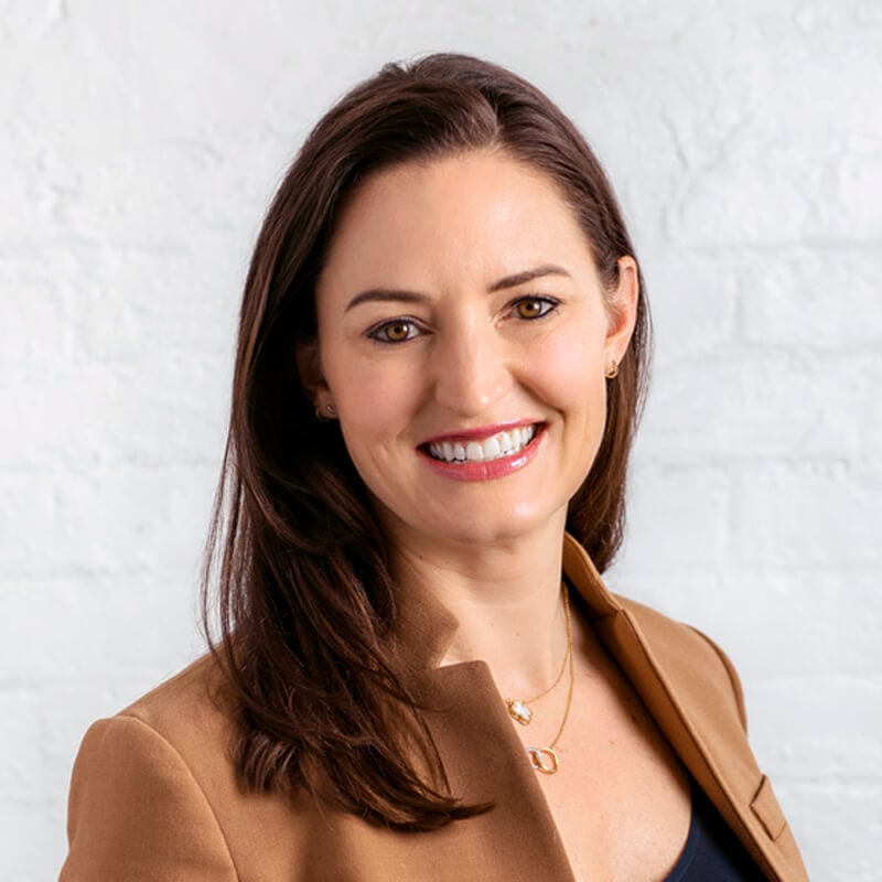 Headshot of Carolyn Starrett